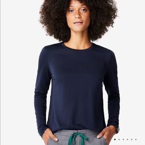 Figs under scrub top